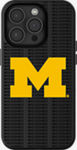 Funda con fondo de texto y MagSafe para iPhone 16 Pro Max - University of Michigan​​ 